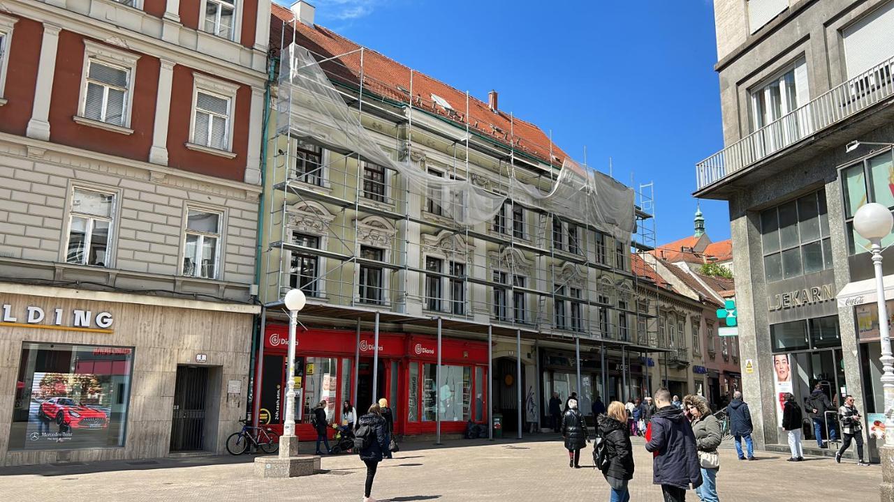 דירות זאגרב Green Gallery On A Main Square מראה חיצוני תמונה